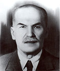 Макушок Маркел Емельянович
Профессор, академик АН БССР. В 1937 – 1941 и в 1943 – 1952 гг. заведовал кафедрой зоологии позвоночных. Известен трудами в области сравнительной анатомии животных, ихтиологии и герпетологии, систематики водных беспозвоночных.