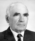 Петрович Павел Григорьевич
Декан биологического факультета с 1953 по 1971 гг., в 1967 – 1975 гг. заведовал кафедрой зоологии беспозвоночных, доцент, признанный специалист по зоопланктону пресных водоемов. За заслуги в развитии высшего образования в 1967 г. награжден орденом Ленина.