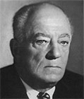 Зенкевич Лев Александрович
Профессор, академик АН СССР, выдающийся гидробиолог. С 1934 по 1947 гг. заведовал кафедрой зоологии беспозвоночных. Создал теорию биологической структуры океана, эволюции морской фауны, дал количественную оценку бентоса.